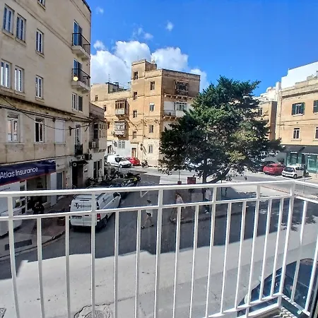 The Black Onyx Gzira