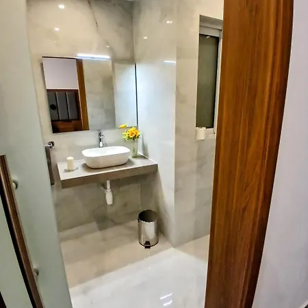The Black Onyx 4* Gzira
