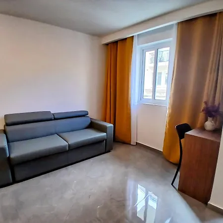The Black Onyx 4* Gzira
