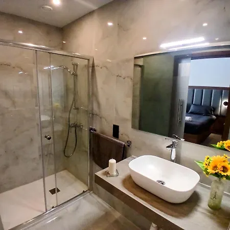 The Black Onyx 4* Gzira