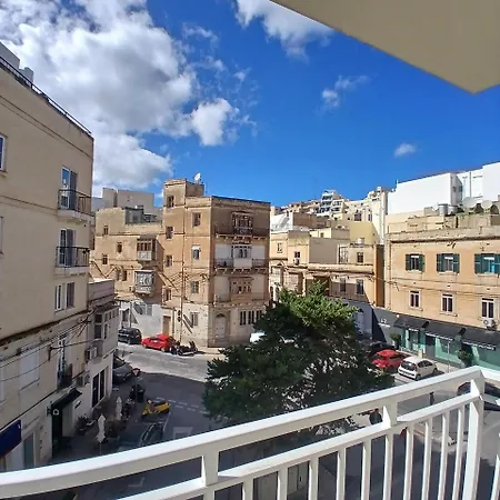 The Black Onyx Gzira
