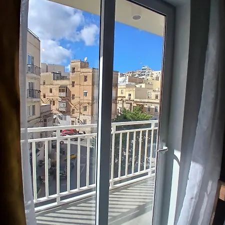 The Black Onyx 4* Gzira